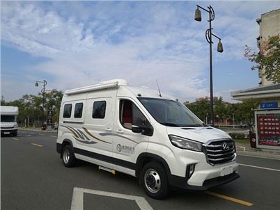 Saloon V90B RV
